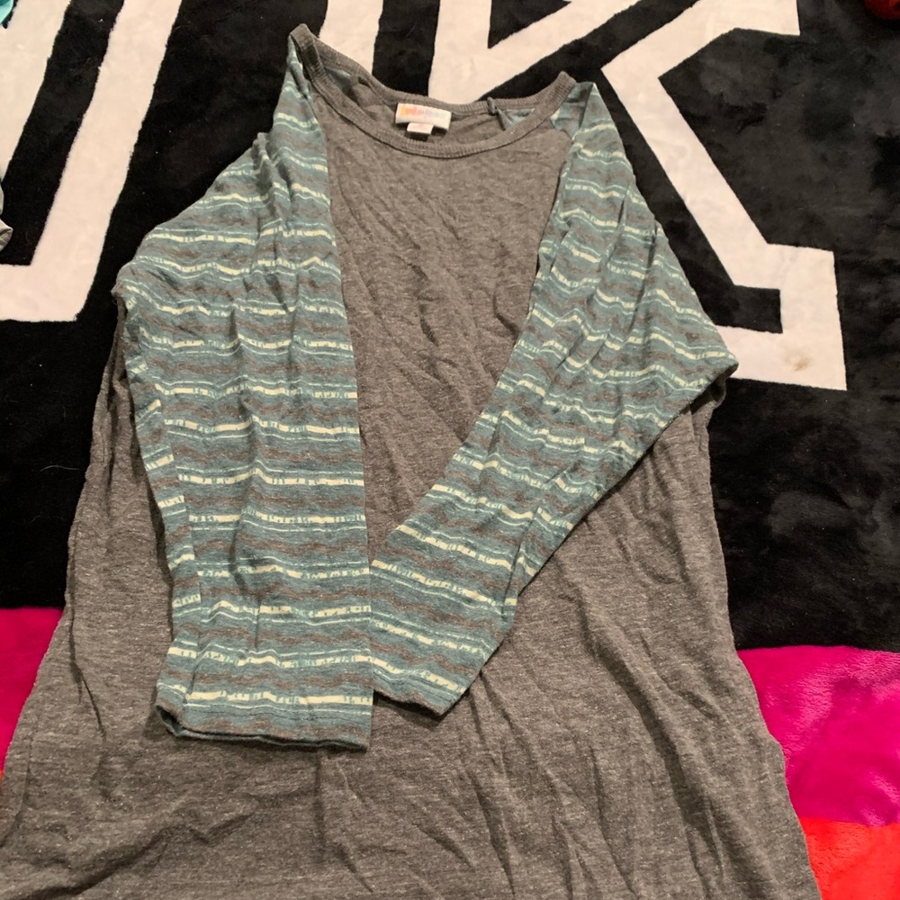Lularoe Mid sleeve Randy size M